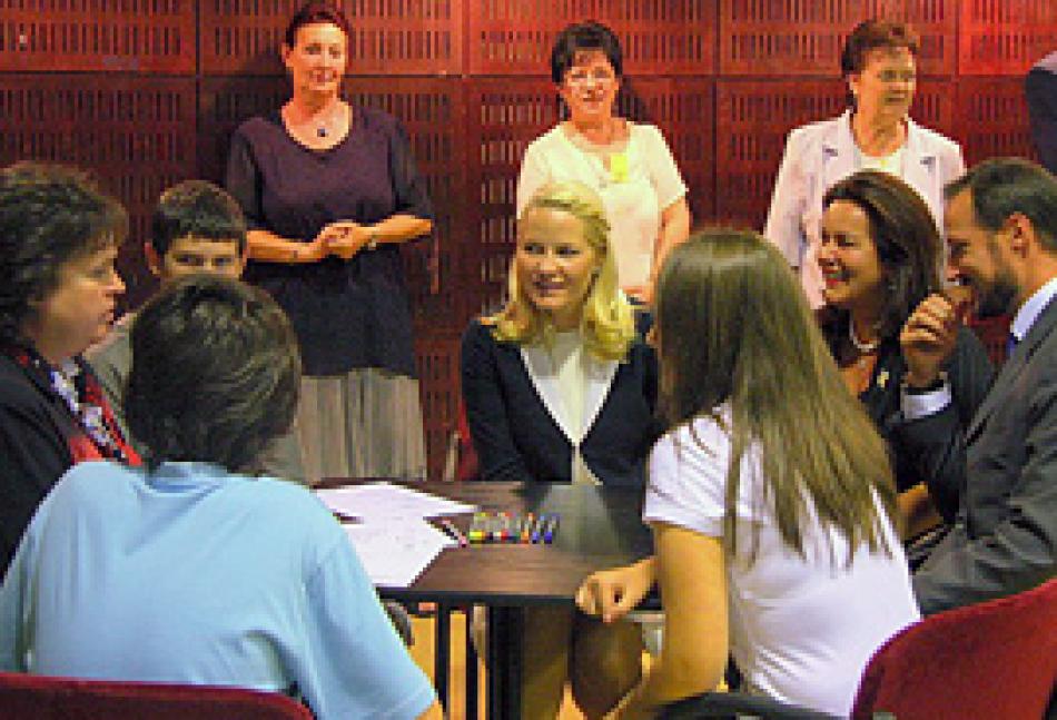 Royal couple project visit.jpg